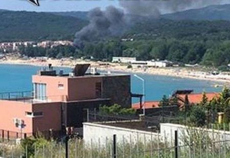 Пожар избухна в бар „Лагуна бийч” край Черноморец