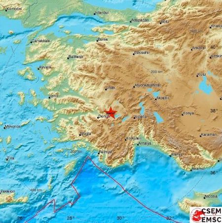 Земетресение от 5,9 разтърси Югозападна Турция, затрупани хора под разрушени сгради