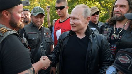 Експерт: Вероятно вече има определен наследник на Путин