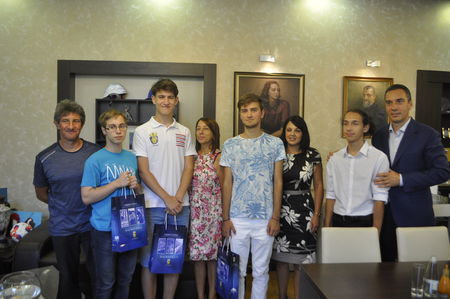 Гордост за Бургас! Ученици от ППМГ „Акад. Никола Обрешков“ спечелиха медали от международни олимпиади