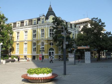 Бургаският бизнес внесе в НАП 142 милиона просрочени задължения