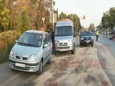 Затворен булевард в София заради разлято масло
