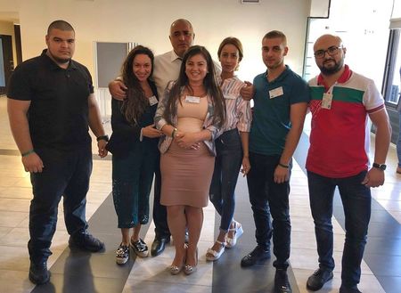 Бургаски младежи се учат на политика в летния университет на ГЕРБ