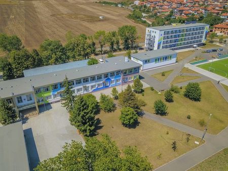 IT гимназията в Бургас стартира новата учебна година с иновативна платформа, свързваща учениците с бизнеса