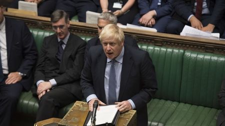 Британският парламент ще решава за предсрочните избори