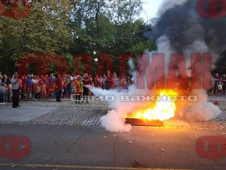 Дни на отворените врати и огнени демонстрации в Седмицата за пожарната безопасност в Бургас