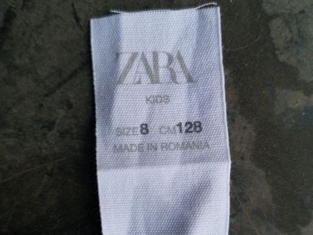 Внимавайте, когато купувате дрехи "ZARA", може да са с менте етикет