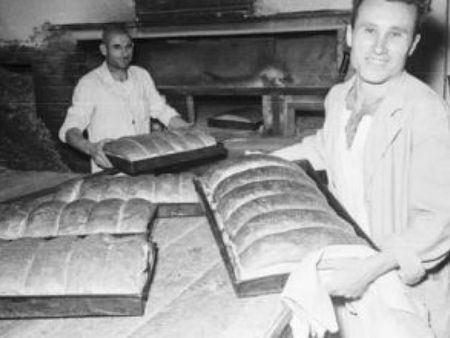 Спомени от соца: Ароматът на топлия хляб от селската фурна се носеше във въздуха