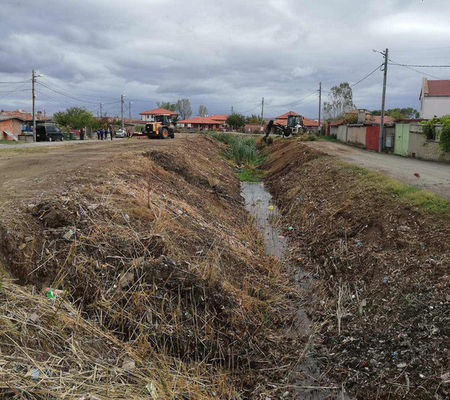 Община Несебър започна подготовка за зимния сезон, разчиства речните корита
