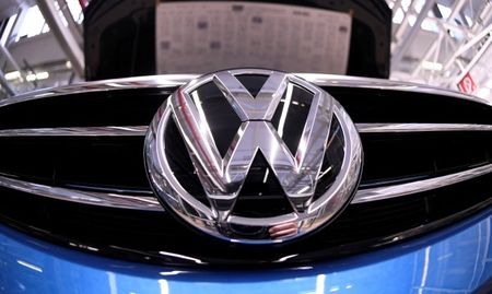 Правилата на ЕС и липсата на работна ръка отказали VW от България