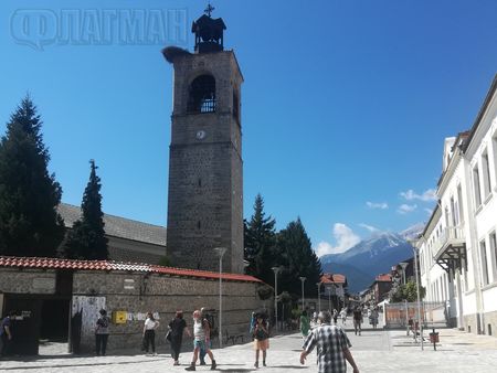 Спад на туристи ли? Близо 2 млн. повече чужденци са посетили България през август
