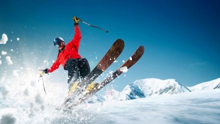 Хобито става работа: Плащат на скиори да пробват най-екстремните писти
