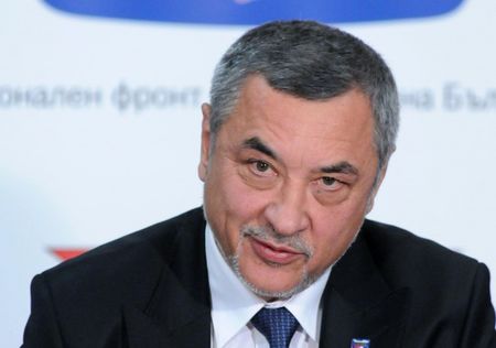 Валери Симеонов даде глътка въздух на търговците на горива с предложение за удължаване срока за регистрация