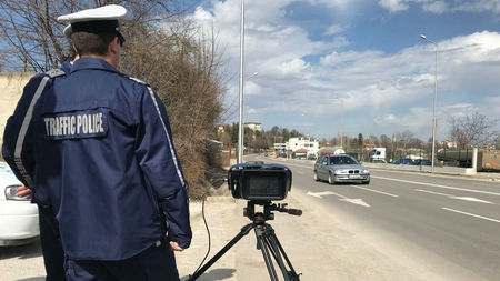 Внимание, шофьори: 31 триноги и 150 мобилни камери следят за скоростта на пътя