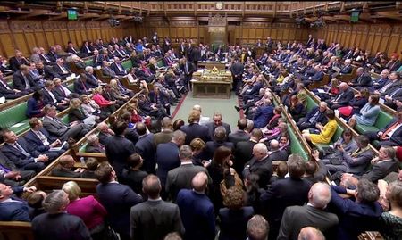Британският парламент заседава за сделката при Brexit
