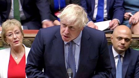 Британският парламент отново отложи Brexit