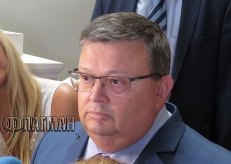 Цацаров за арестите на петимата кандидати за кметове и съветници в Несебър: Нищо необичайно