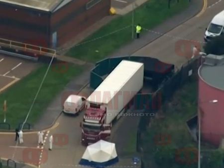 Идентифицират 39-те тела, открити в камион в Есекс