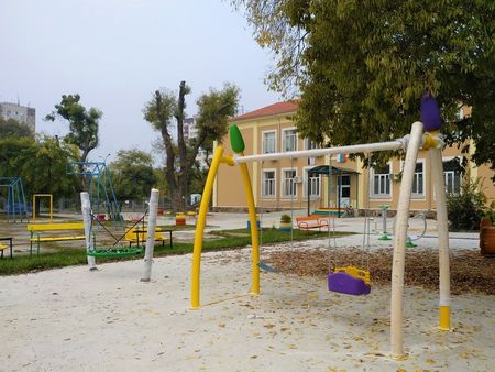 Ето как изглежда Помощното училище в Бургас след ремонта