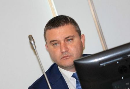 Владислав Горанов: Минималната заплата на учителите ще стане 1 255 лева