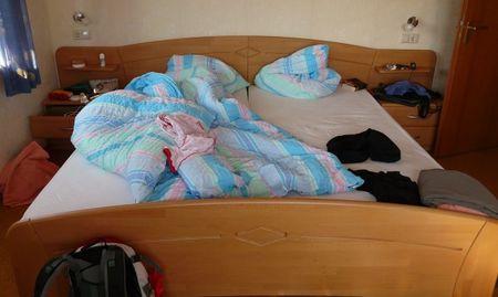 Тийнейджъри крадат пари от хотелски стаи в Банско