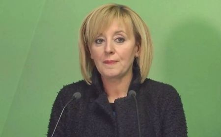 Мая Манолова обявява нов политически проект до дни?