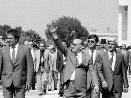 Как живеехме преди 10 ноември 1989 година