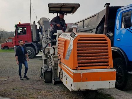 Започна реконструкцията на най-дългата улица в село Дебелт