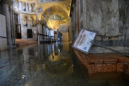 Вижте ужаса във Венеция, кметът: Градът е на колене! (СНИМКИ)