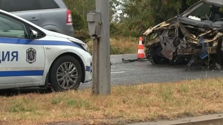 Зверска катастрофа на пътя Сливен-Бургас, трима души се отърваха по чудо