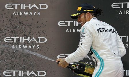 Хамилтън завърши сезона във Формула 1 по шампионски