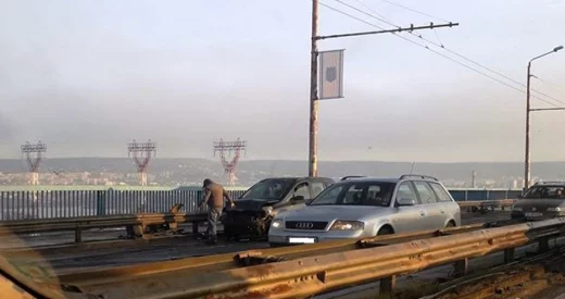Катастрофа затапи Аспаруховия мост във Варна