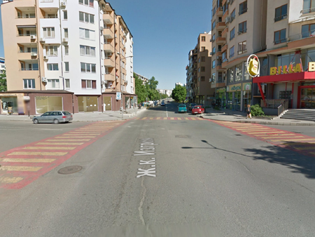 Нужен ли е светофар на оживеното кръстовище край парк Велека в жк „Изгрев”