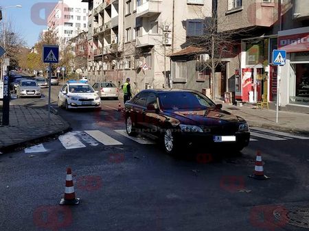 Пешеходец пострада при нелепа катастрофа на ул."Цар Симеон I" в Бургас