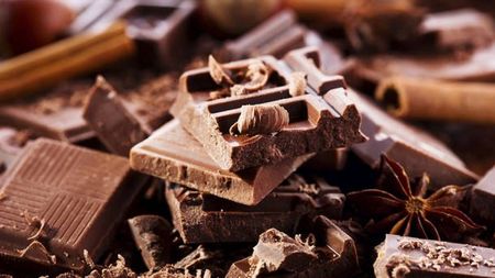 Шоколадите наблъскани със захар, какао почти няма