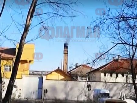 Смрад в Пловдив: Какво горят в затвора?