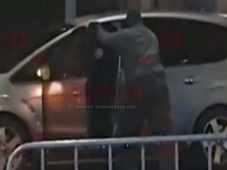 Агресия на пътя, пребиха шофьор на булевард в София