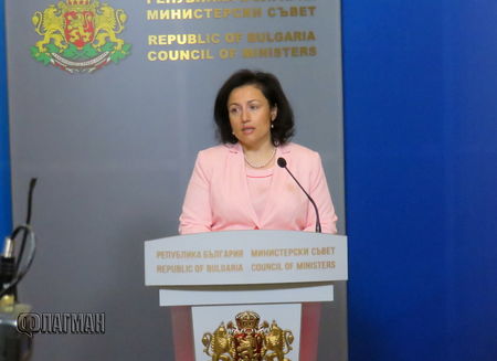 Министър зове Малко Търново заради чумата по свинете: Който ходи в гората, да се дезинфекцира!