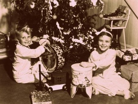 Спомени от соца: Когато нямаше Коледа и 25 декември си бе един най-обикновен работен ден