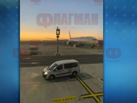 Аварийно кацане на самолет на България Ер в Рим заради прилошаване на пасажер