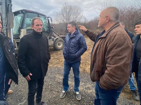 Борисов с изненадваща проверка в Перник! Икономическа полиция ще разследва кой е източил водата