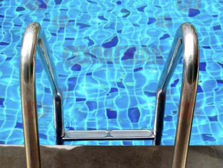 Трагедия във Варна, мъж се удави в басейн
