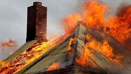 Огнен ад в къща в Руенско