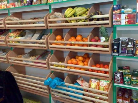 Цените в хранителните магазини на Ямбол космически, идват на пазар в Бургас