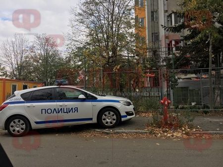 Полицаи удариха оборотен дилър в жк "Славейков"