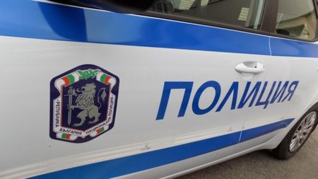 Полиция и прокуратура влязоха в завода за хартия в Никопол