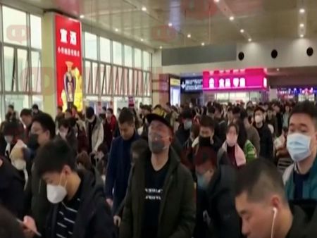 Мистериозният вирус взе 17 жертви в Китай, спират автобусите заради заразата