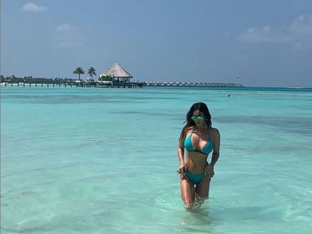 Глория се пусна гола и с младо гадже от Малдивите