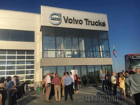 Волво камиони празнуват 20 години в България със страхотни промоции
