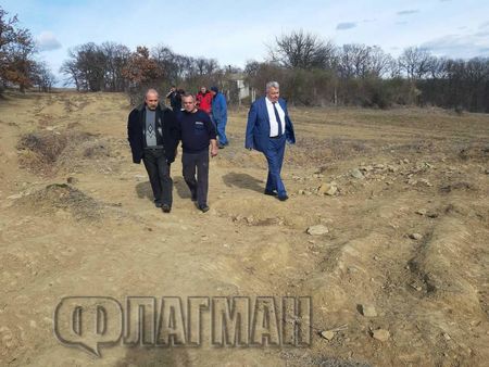 Кметът на Сунгурларе д-р Георги Кенов спаси с. Велислав от водна криза